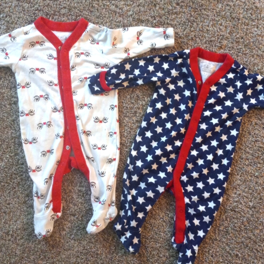 2 Old Navy footies